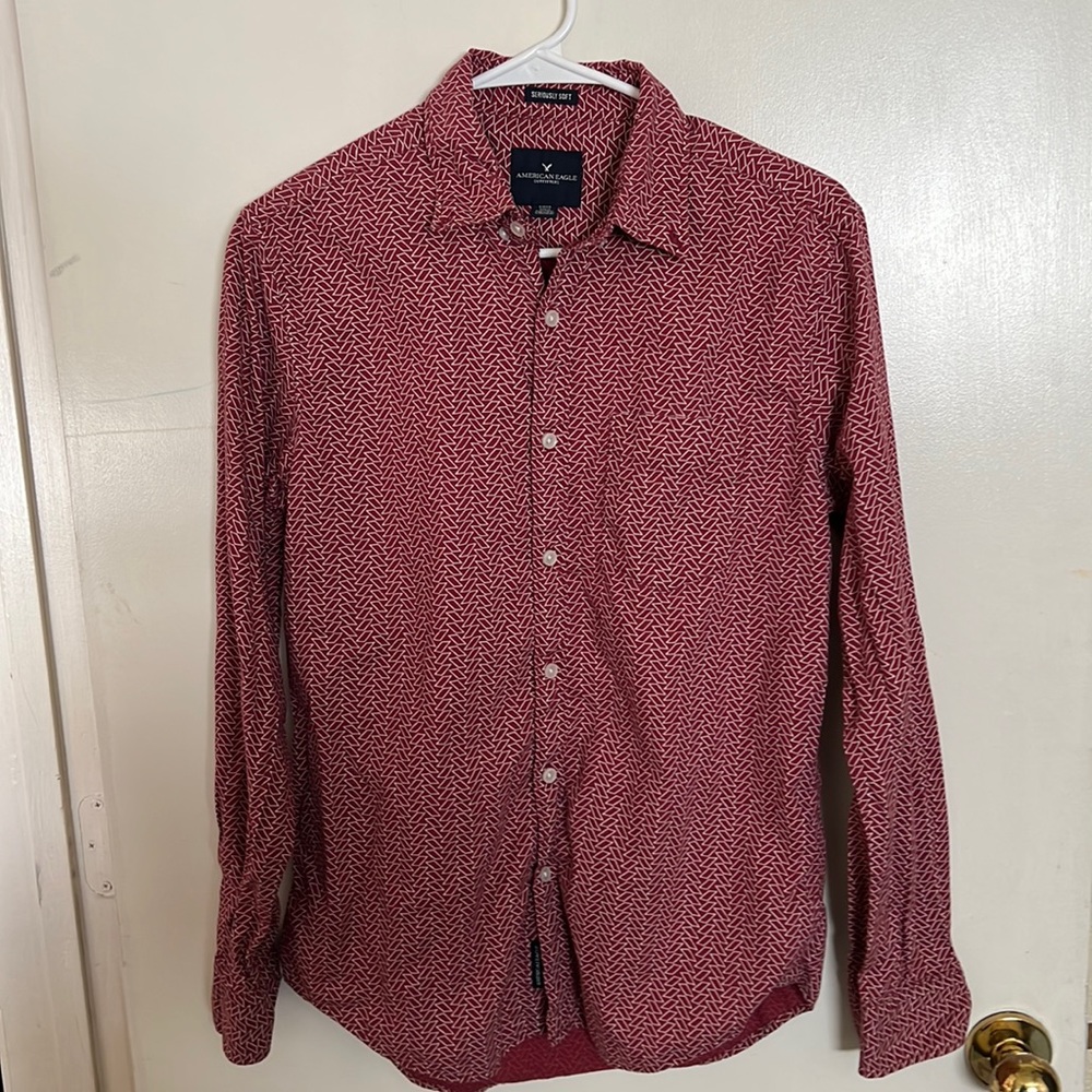 Red and White American Eagle shirt